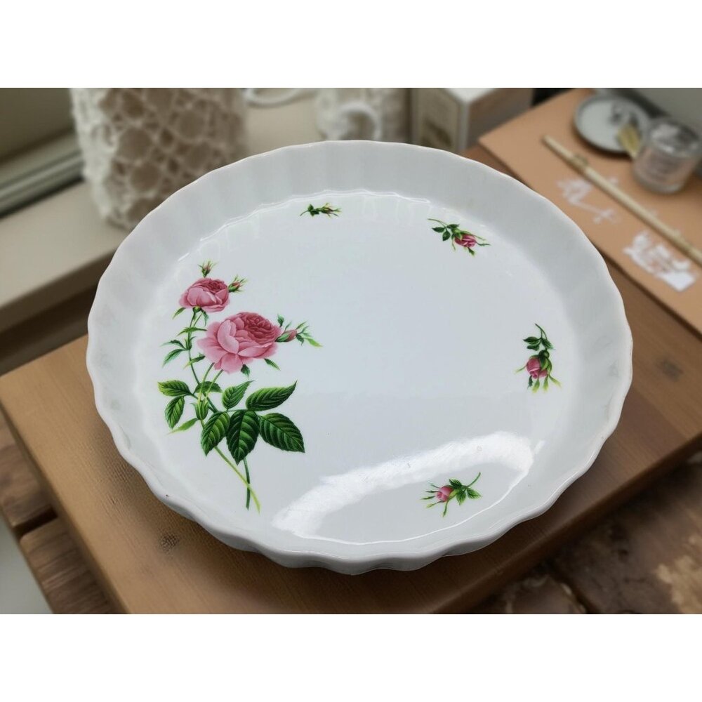 vintage christineholm porcelain floral deep pie/quiche dish